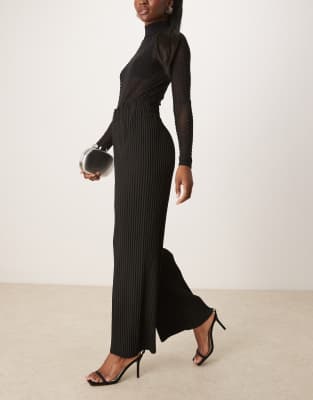 plisse wide leg pants in black