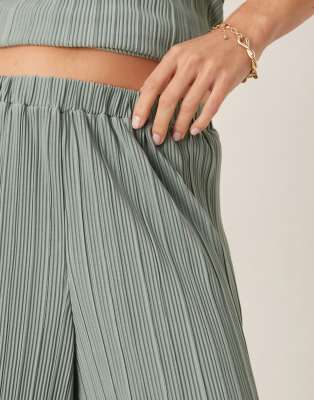 Y.a.s. Plisse Wide Leg Pants With Rolled Hem Detail In Green