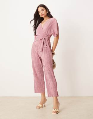 YAS - Plissee-Jumpsuit in Lila-Rosa mit gewickelter Vorderseite