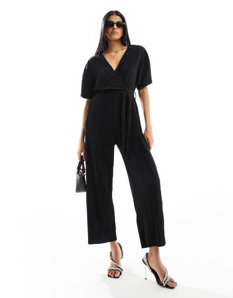 Y.A.S – Plissee-Jumpsuit in Schwarz mit gewickelter Vorderseite - view 1