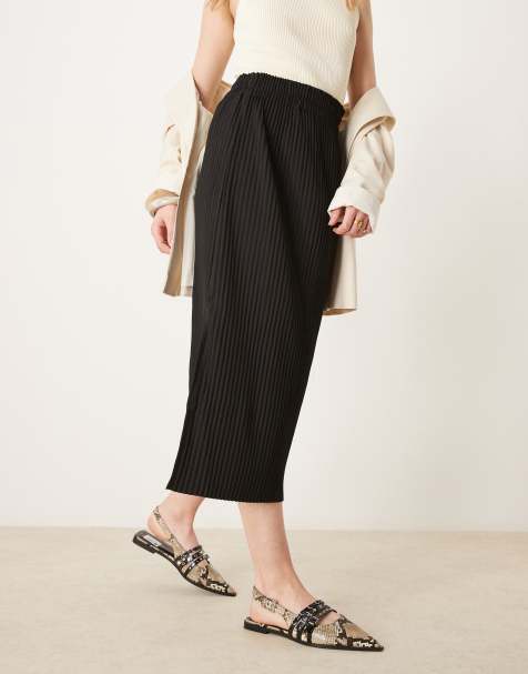 YAS – Plissierter Midirock in Schwarz - view 1