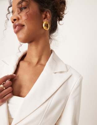 Y.a.s. Premium Cinched Waist Detail Blazer In White