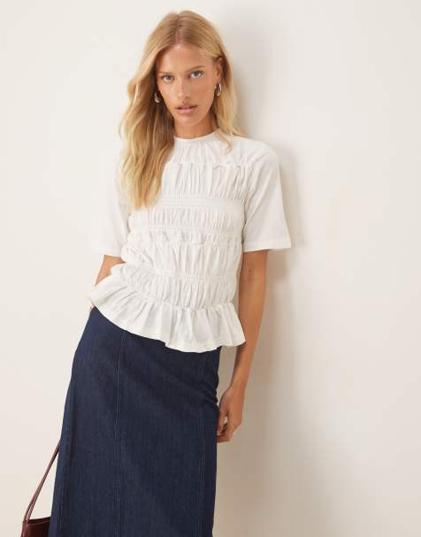 YAS – Premium – Vit topp i peplum-modell med rysch - view 1