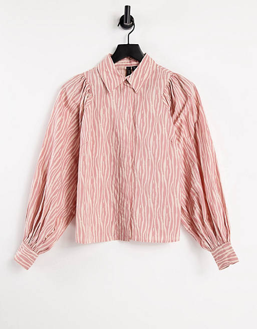 Women Shirts & Blouses/YAS puff sleeve shirt in pink & white print 