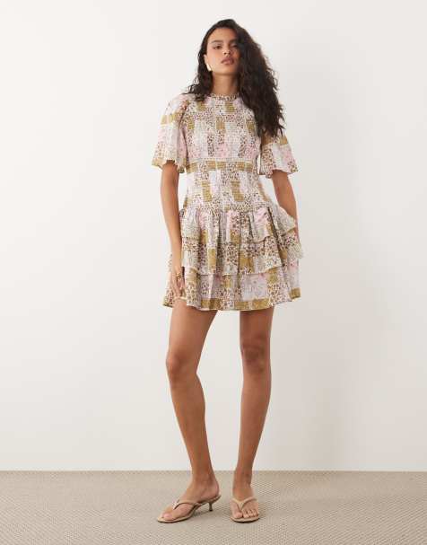 YAS - Robe courte à imprimé fleuri patchwork avec corsage froncé et ourlet volanté - view 1