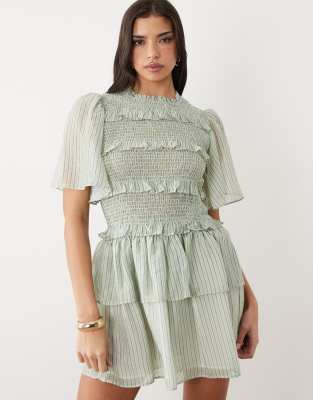 Robe courte froncée à volants - Rayures vert sauge 38