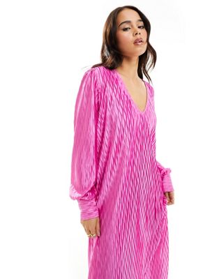 Y.A.S plisse textured maxi dress with v neck in bright pink - ASOS Price Checker