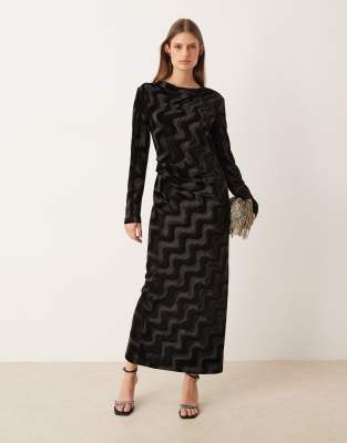 Robe mi-longue en velours à manches longues et détails froncés - Noir XS