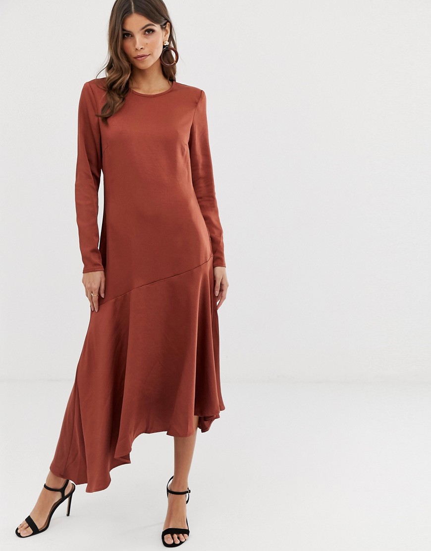 Y.A.S - Satijnen jurk met asymmetrische zoom-Bruin