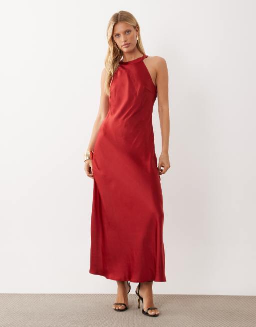 YAS Satin-Maxikleid mit hohem Kragen in Blutrot, 2 von 4