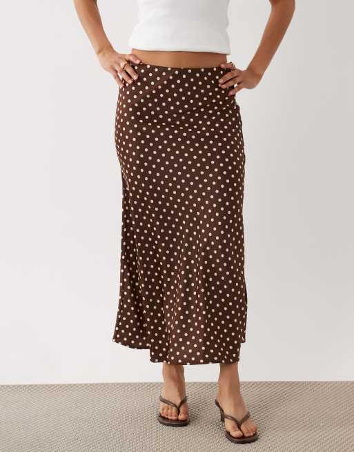 YAS satin midi-kjol i brun och krämfärgad prickig, 3 av 5