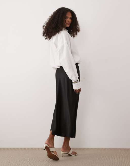 YAS satin midi skirt in black, 2 of 5