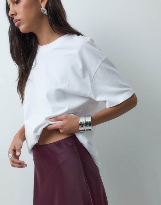 YAS satin midi skirt in burgundy, 4 of 5