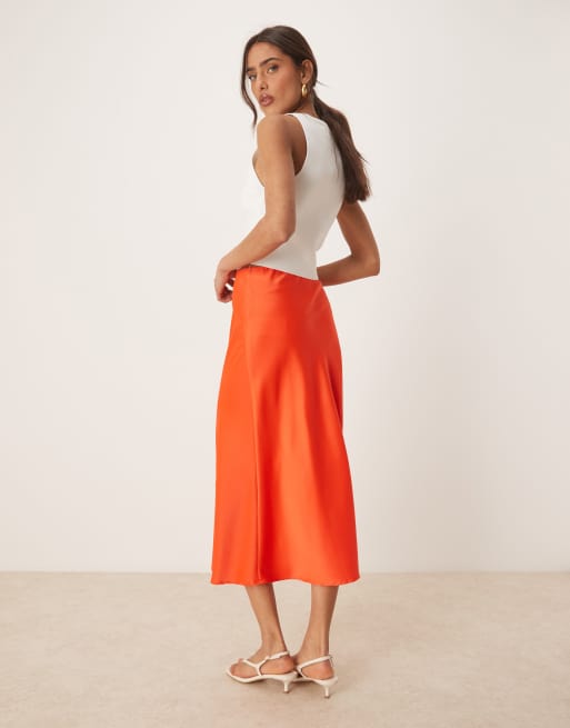 YAS satin midi skirt in cherry tomato, 4 of 5
