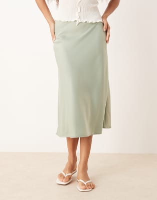 Y.a.s. Satin Midi Skirt In Green
