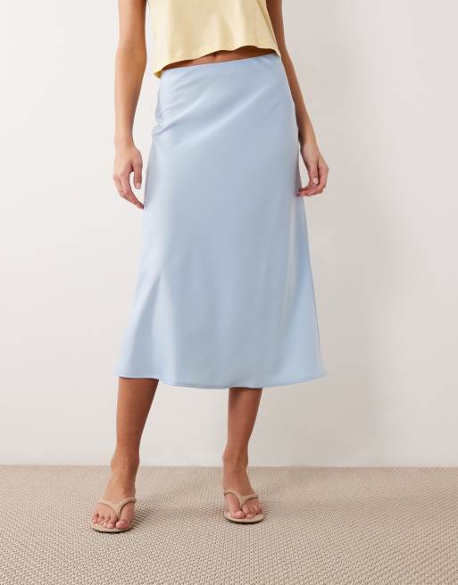 YAS satin midi skirt in light blue, 3 of 5