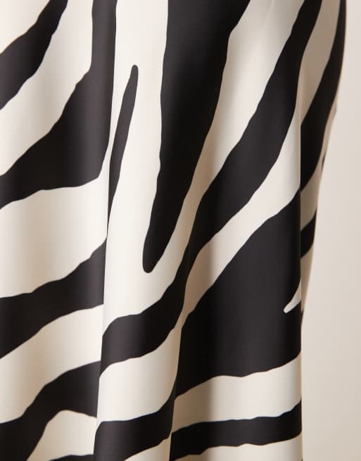 YAS – Satin-Midirock mit Zebramuster, 4 von 5
