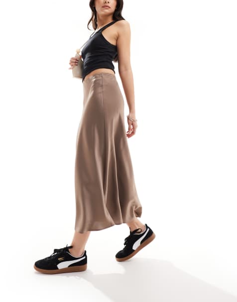 YAS satin midi skirt in mushroom