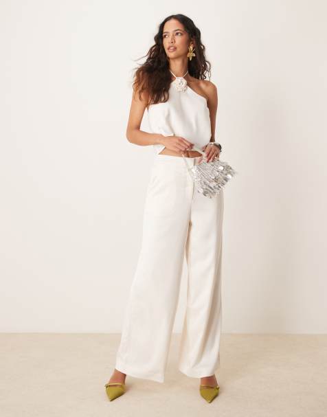 YAS - Set van top met halternek en corsagedetail en satijnen broek met wijde pijpen in gardenia wit - view 1