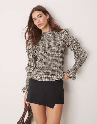 YAS shirred detail long sleeve top in check print-Multi φωτογραφία