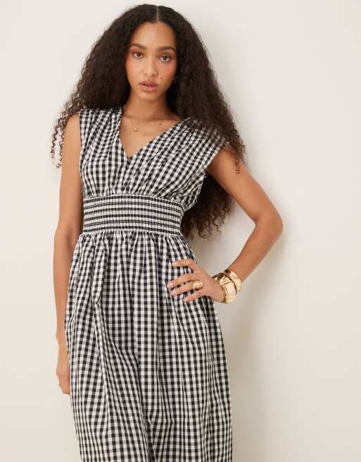 YAS shirred waist midi dress in black and white check, 3 of 4
