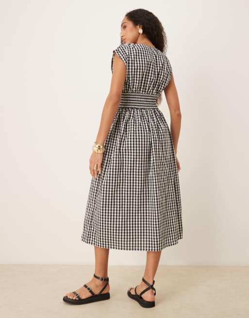 YAS shirred waist midi dress in black and white check, 4 of 4