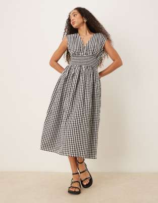 shirred waist midi dress in black and white checkerboard-Multi