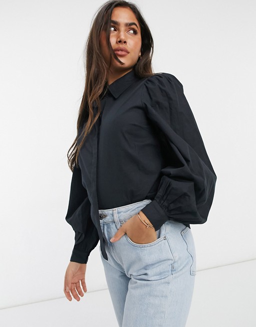 Y.A.S shirt with volume sleeve in black