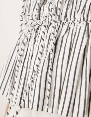 Y.a.s. Sleeveless Tie Front Poplin Top