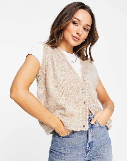 Y.A.S – Strickweste in Beige mit dekorativen Knöpfen