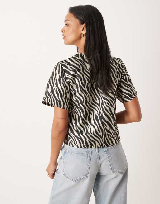 YAS structured top in black and white zebra print, 4 of 4