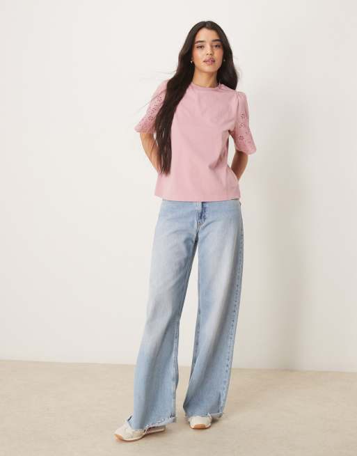 YAS - T-shirt met mouwen van broderie in lila roze, 4 van 4