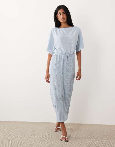 YAS – Tailliertes, plissiertes Midikleid in Babyblau mit silberfarbenem Folien-Punktemuster - view 1