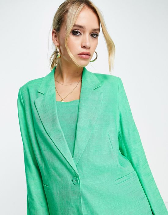 https://images.asos-media.com/products/yas-tailored-blazer-in-green-part-of-a-set/202562979-3?$n_550w$&wid=550&fit=constrain