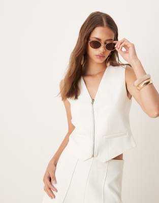 [YAS] YAS tailored twill zip front waistcoat in white (part of a set) 14 Star white