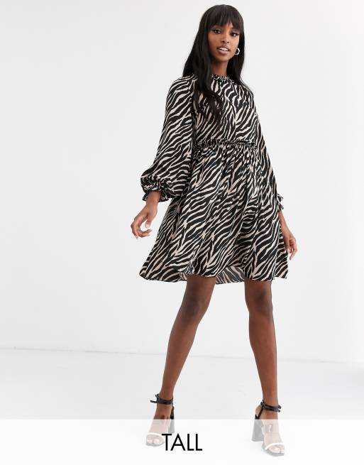 Y.A.S Tall – Aritta – Hängerkleid mit Tigerprint