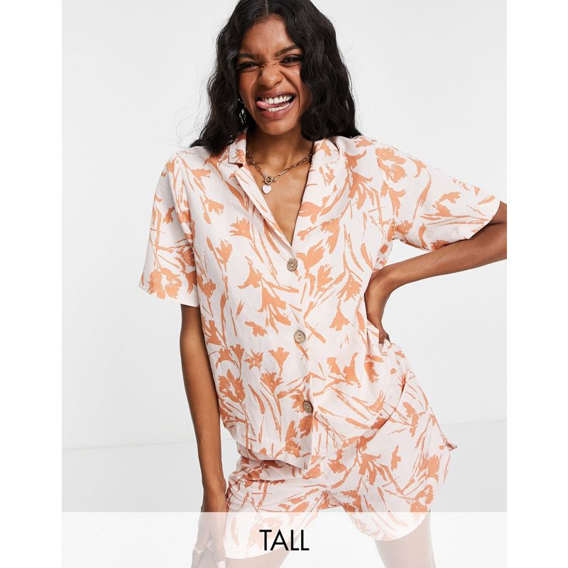 Designer Donna Y.A.S Tall - Coordinato con camicia a maniche corte e pantaloncini con stampa tropicale