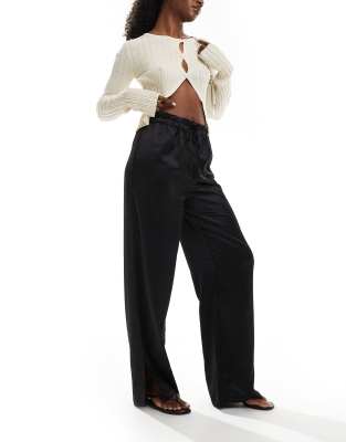 tie waist satin wide leg pant in black