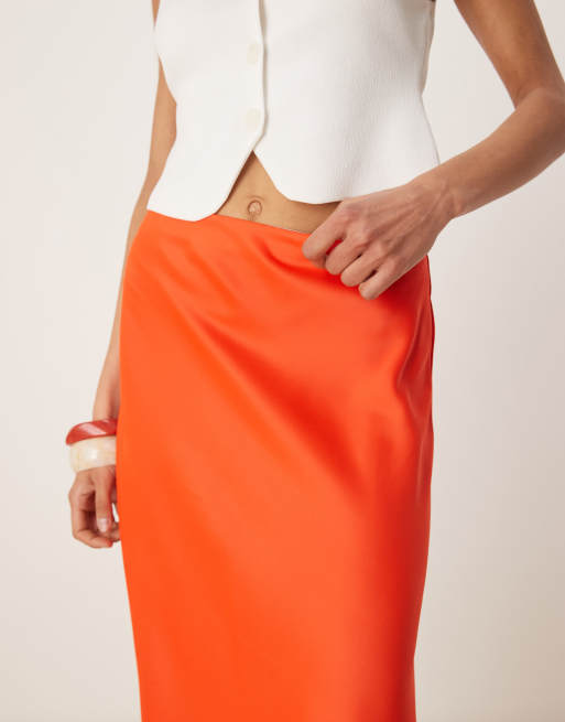 YAS - Tomatrød midinederdel i satin, 2 af 5
