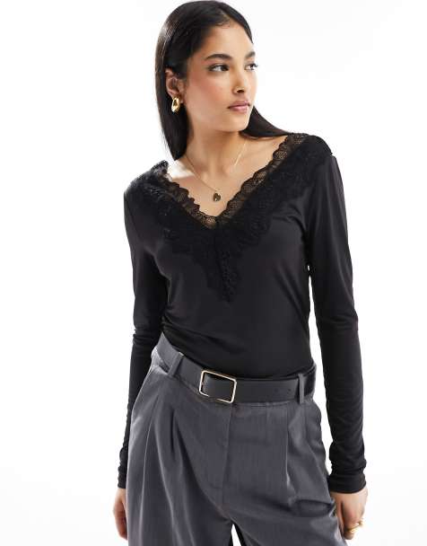 YAS - Top a maniche lunghe nero con dettaglio in pizzo e scollo a V - view 1
