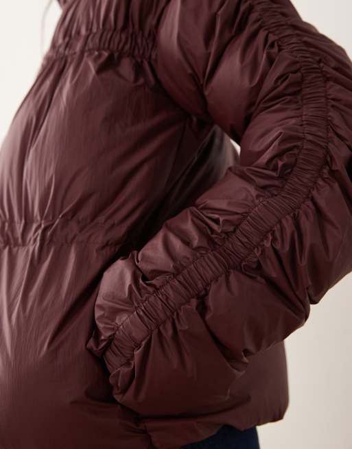 YAS - Veste matelassée à col cheminée et détails froncés - Bordeaux, 4 de 4