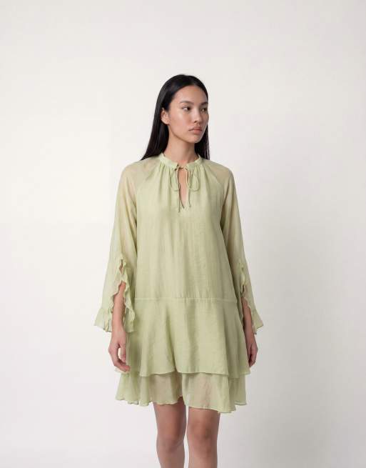 YAS - Vestido corto verde invierno de estilo boho y manga larga con lazada delantera, 2 de 4