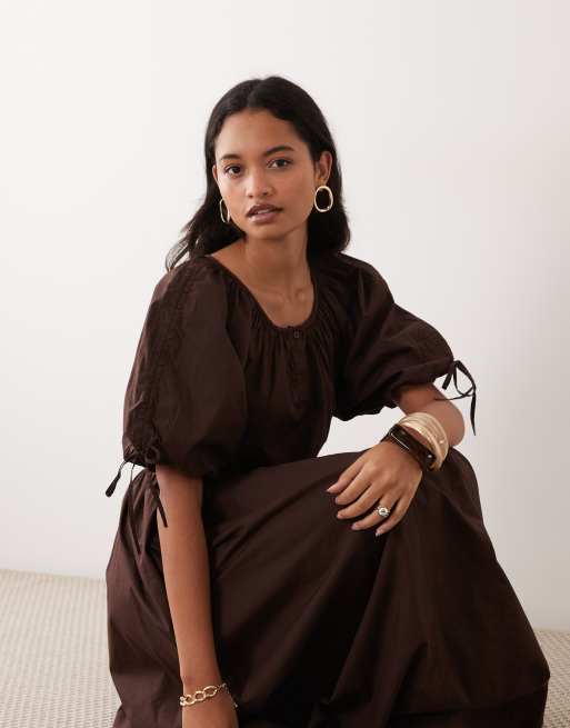 YAS - vestido maxi de popelina de algodón con fruncido en la cintura en marrón chocolate, 2 de 4