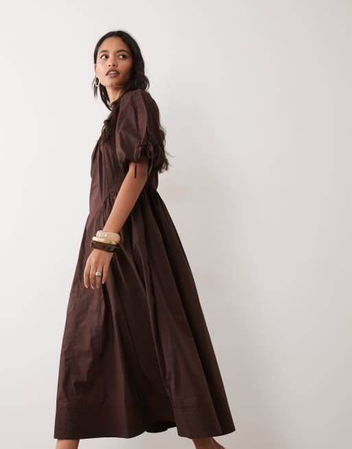 YAS - vestido maxi de popelina de algodón con fruncido en la cintura en marrón chocolate, 4 de 4