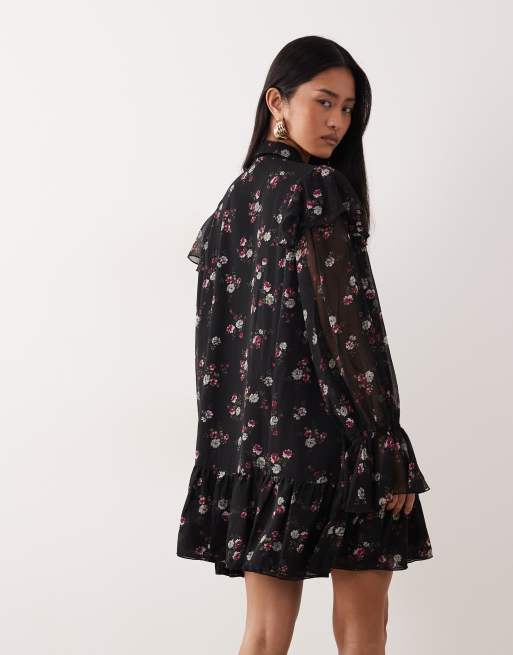 YAS - Vestito corto in chiffon nero con stampa a fiori e finiture con volant, 4 di 4