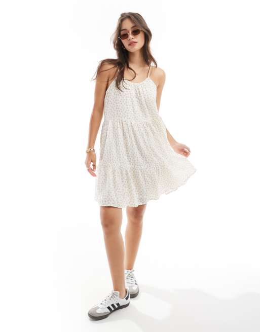 YAS - Vestito grembiule corto testurizzato con spalline sottili e stampa a fiorellini