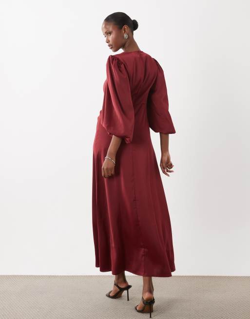 YAS vestito midi in satin rosso con nodo davanti e maniche voluminose, 3 di 4