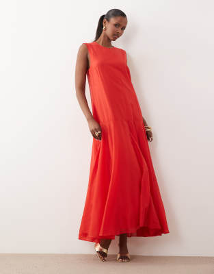 Voluminöses Maxikleid in Weihnachtssternrot mit tiefer Taille Rot 40