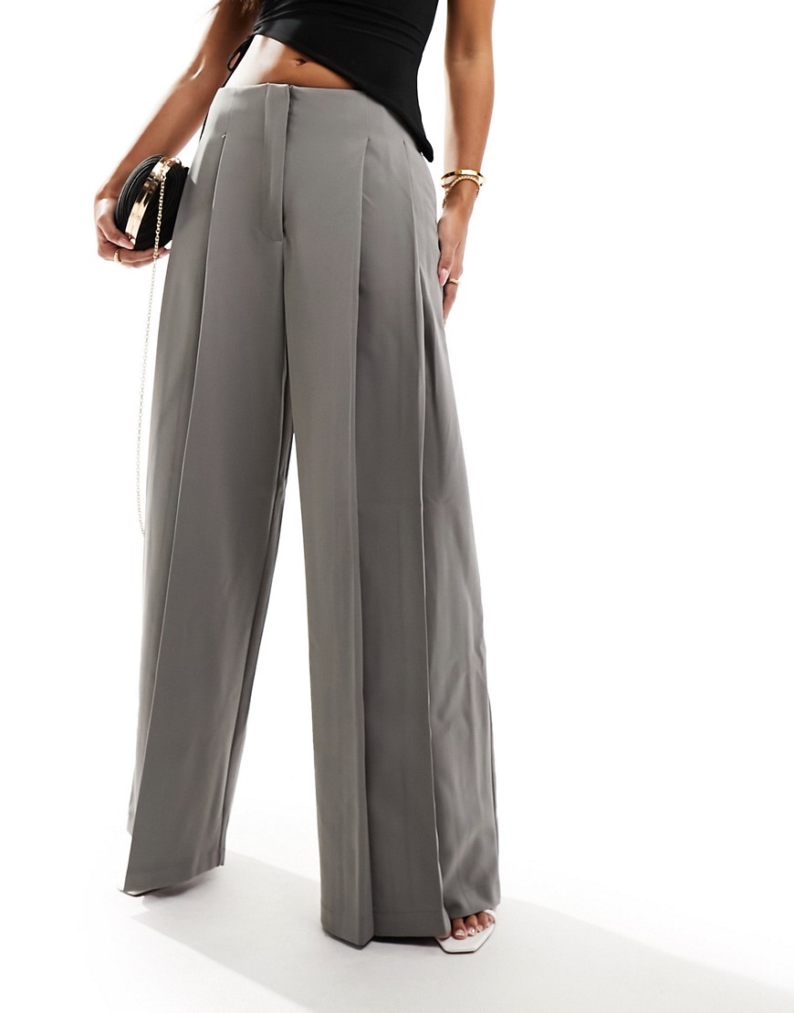 Y. A.S wide leg pleat detail trousers in grey