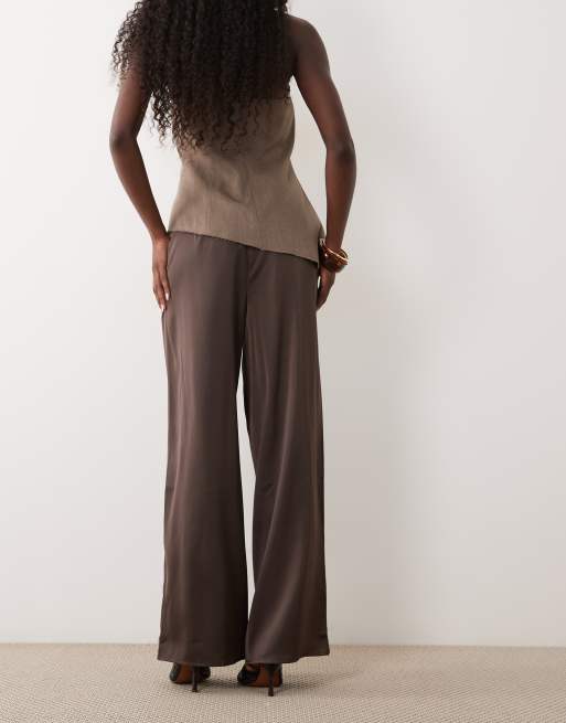 YAS Wide-Leg-Satin-Hose in Schokobraun, 4 von 5
